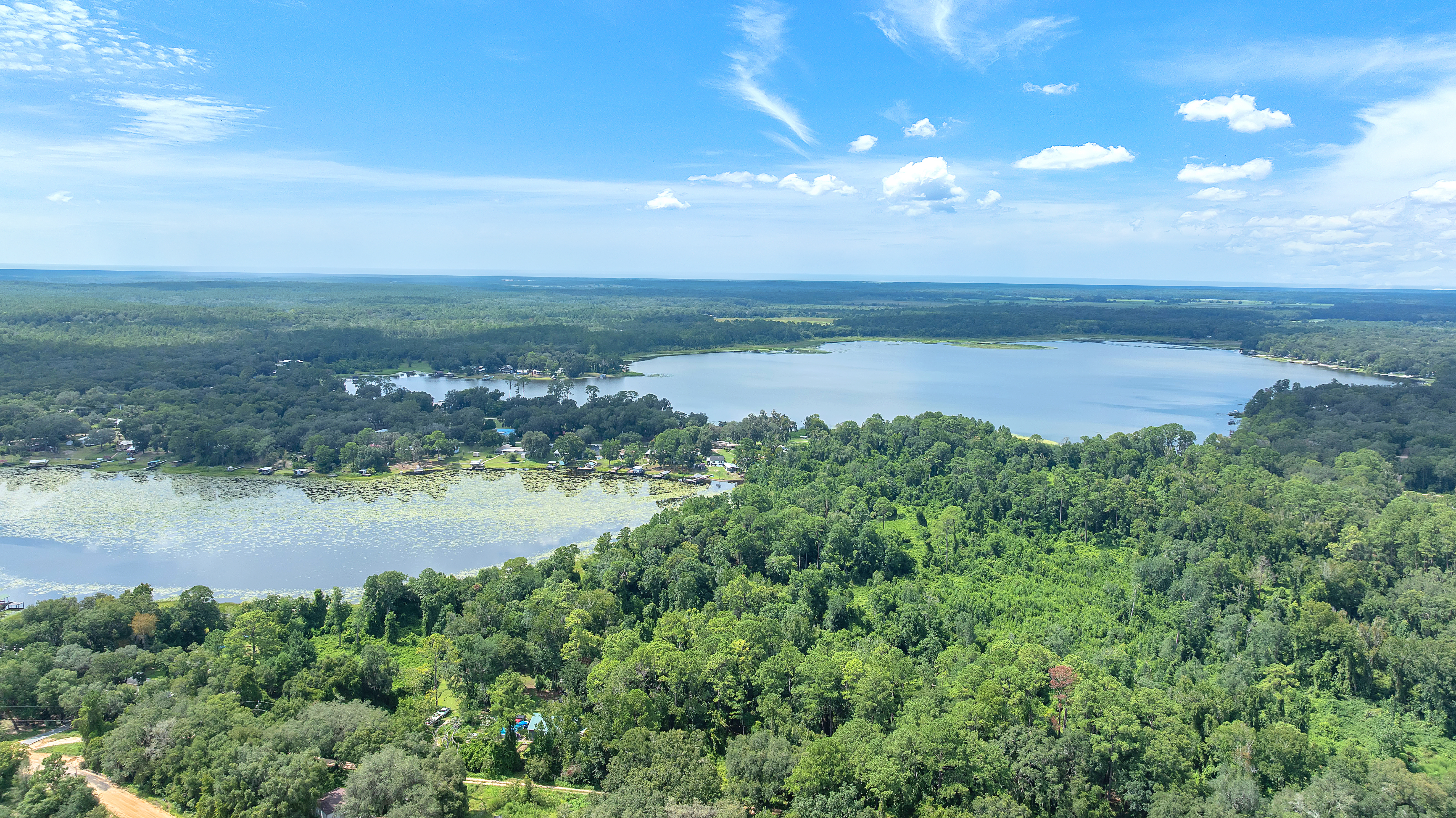 7 Common Mistakes People Make When  Buying Undeveloped Land in Florida (And  How to Avoid Them)  By Juliana Scolari | Golden Ridge Partners 